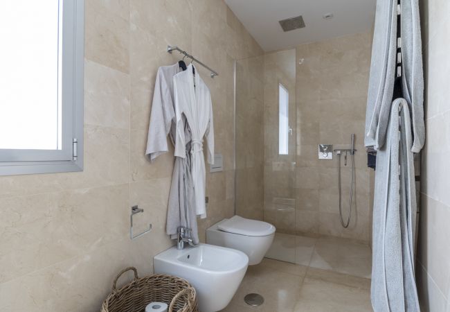 Villa i Marbella - Villa Comoda Villa i Marbella - Villa Comoda