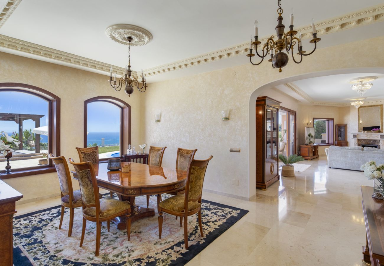 Villa i Estepona - Villa Alta Vista