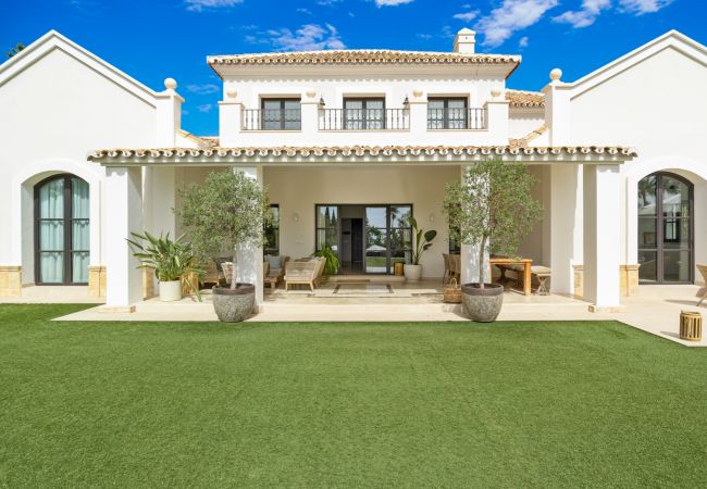 Villa i Estepona - Villa Paraiso - Gym | Putting Green | Heated Pool Villa i Estepona - Villa Paraiso - Gym | Putting Green | Heated Pool