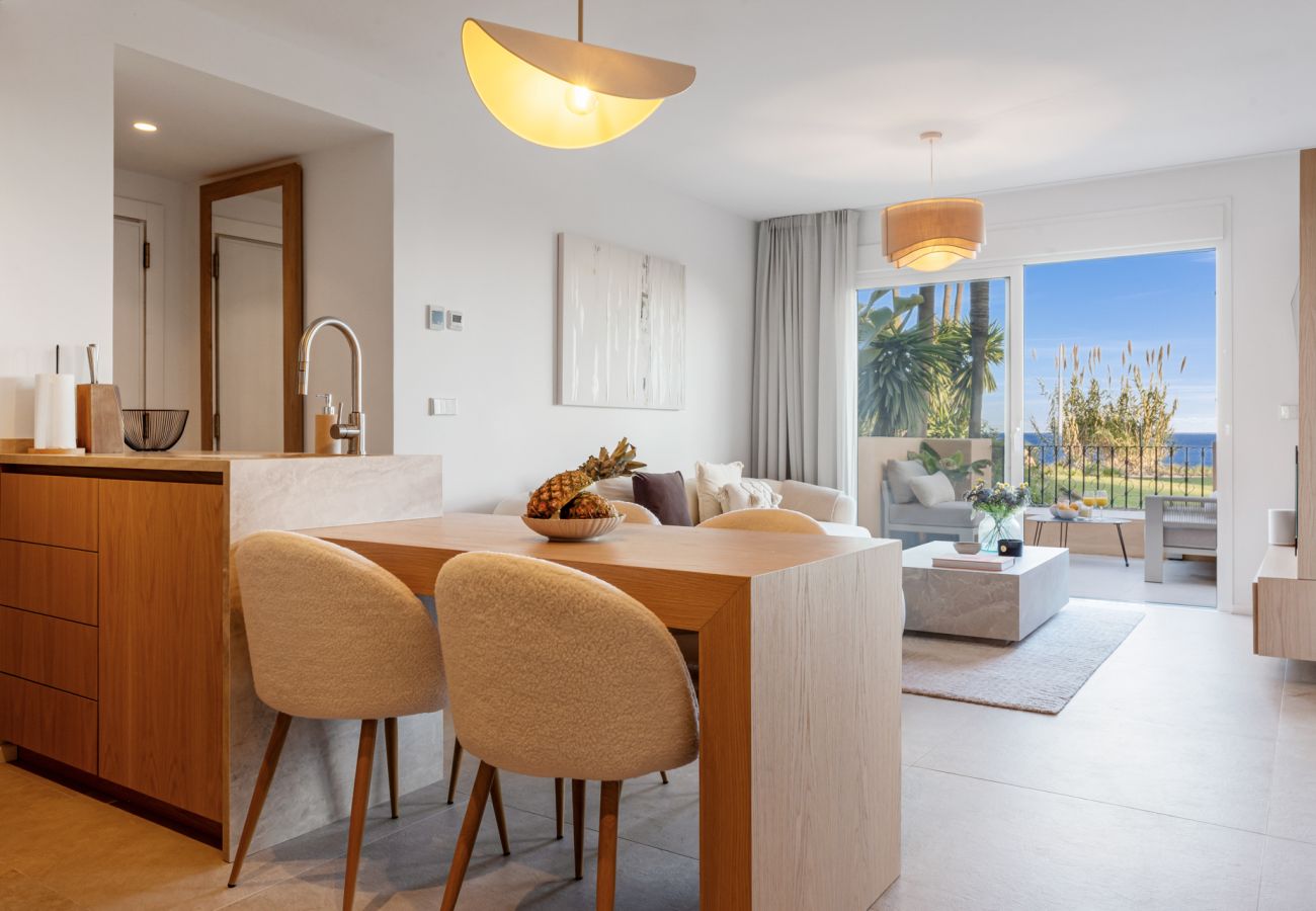 Lejlighed i Estepona - Beachfront Riviera Playa