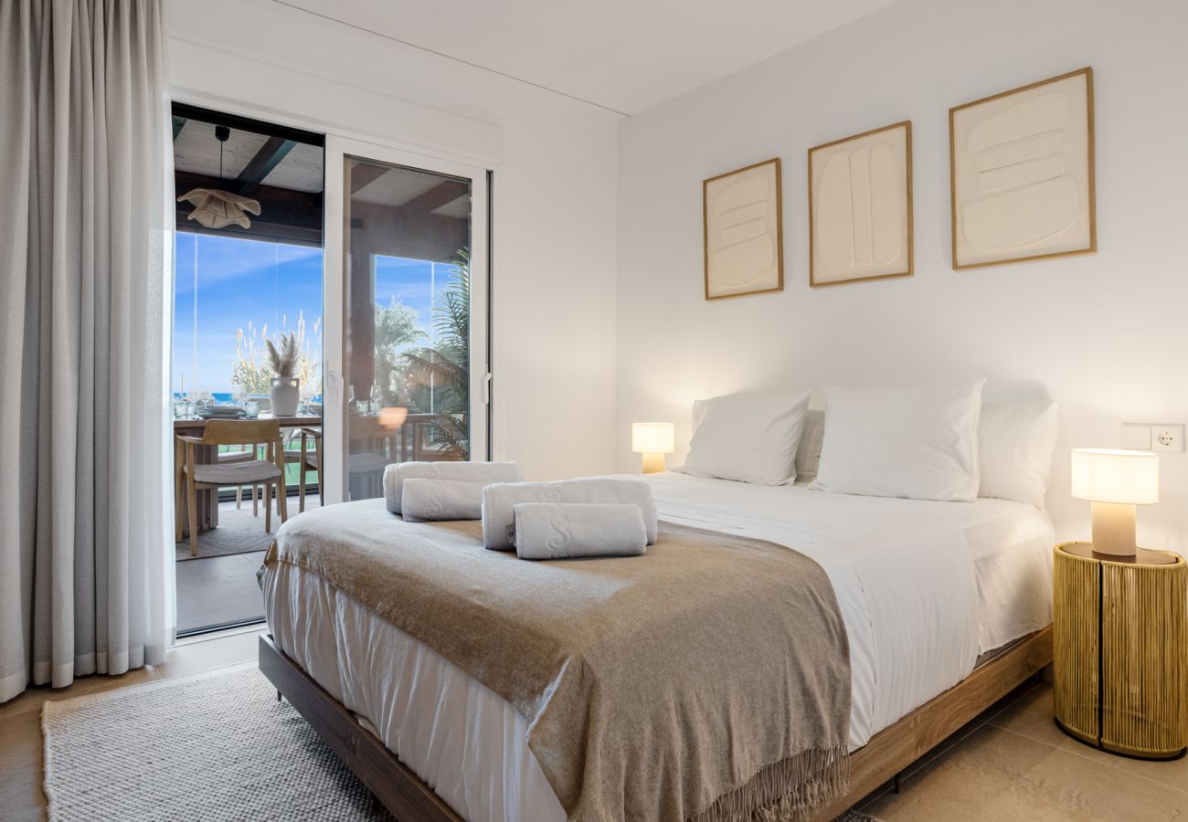Lejlighed i Estepona - Beachfront Riviera Playa