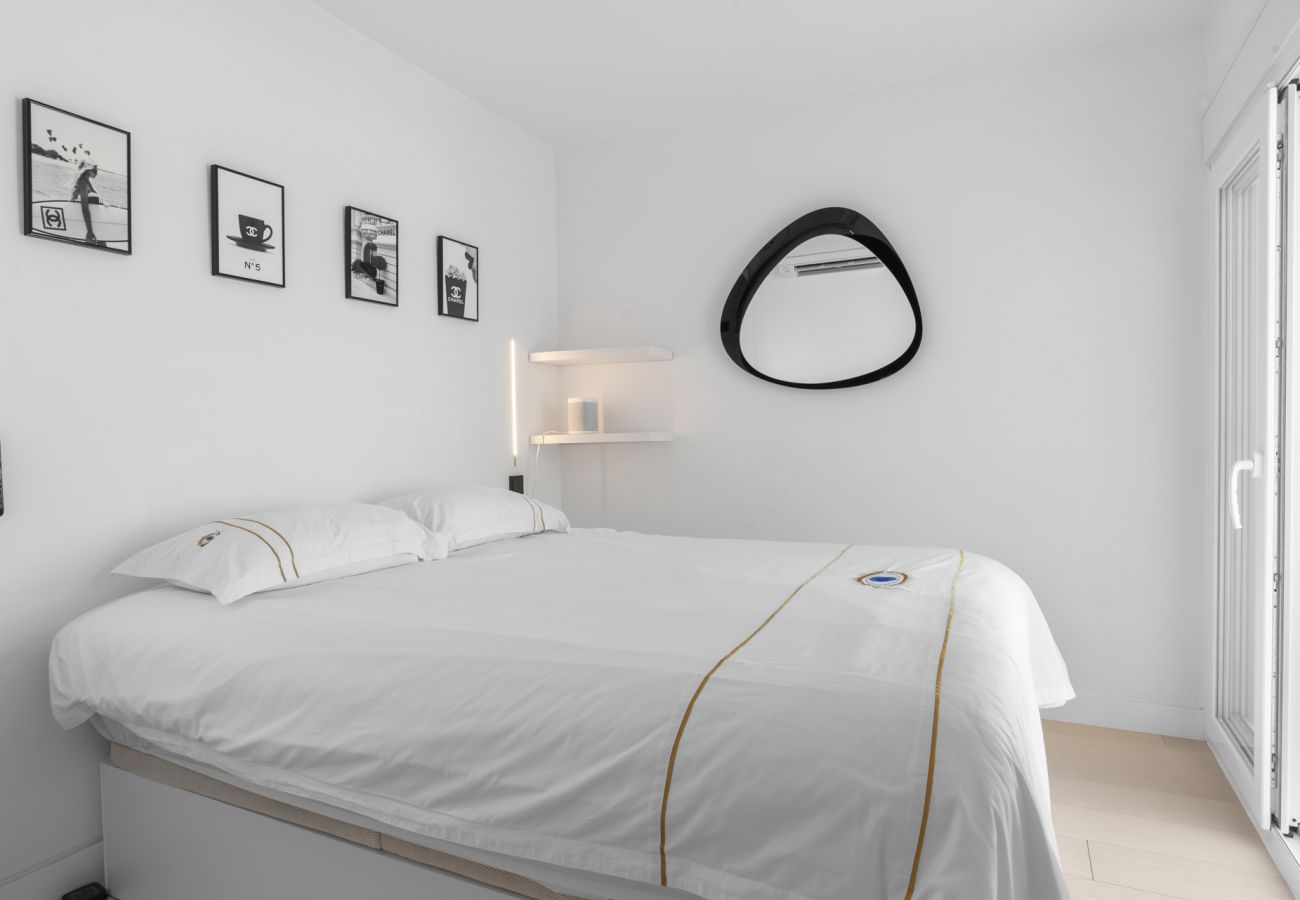 Byhus i Estepona - Casa Bahia Dorada