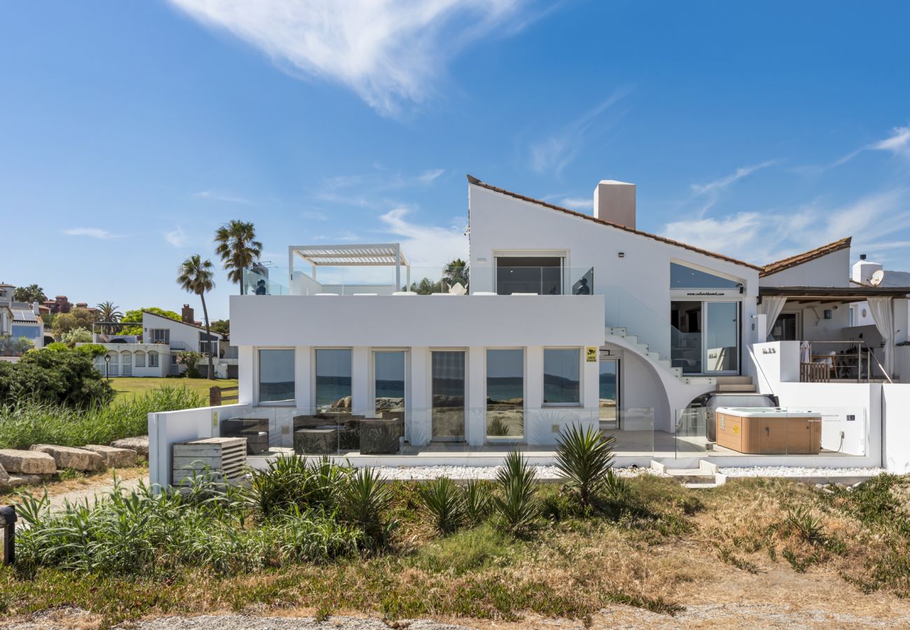 Byhus i Estepona - Casa Bahia Dorada