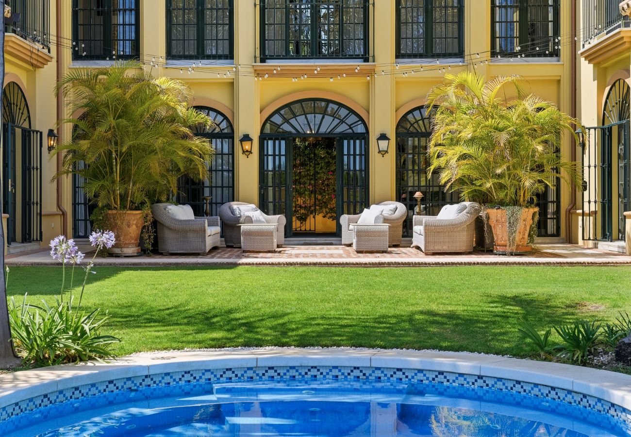 Villa i San Pedro de Alcántara - Villa Amarilla
