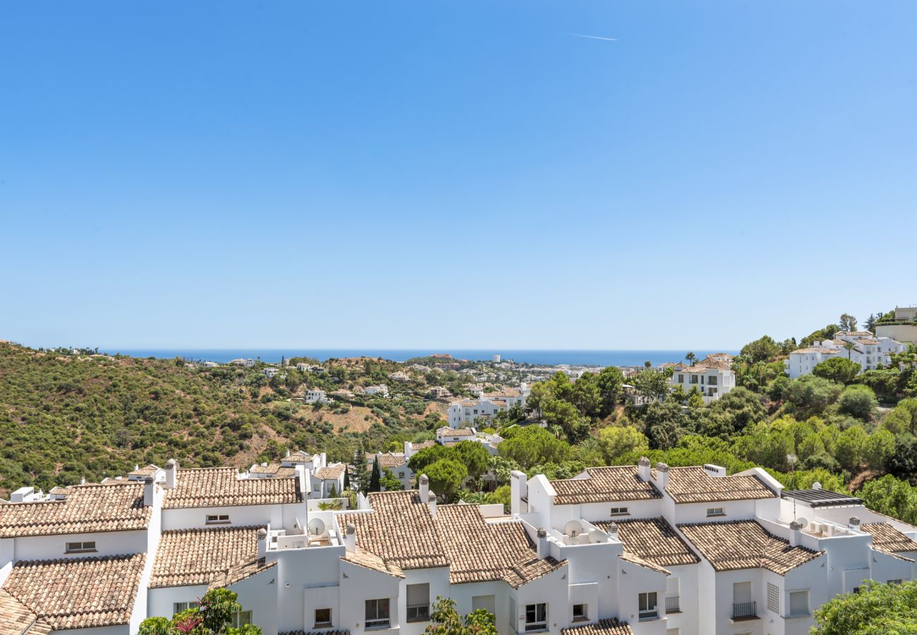 Taglejlighed i Benahavís - Altos de la Quinta