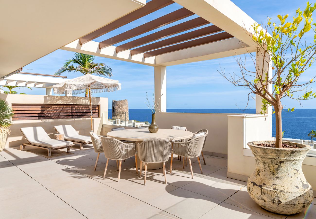 Lejlighed i Estepona - Luxury Beachfront Velaya
