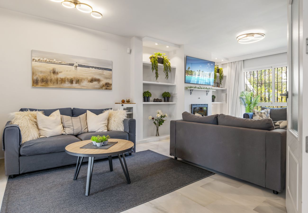 Doppelhaushälfte in Marbella - Casa Esquina