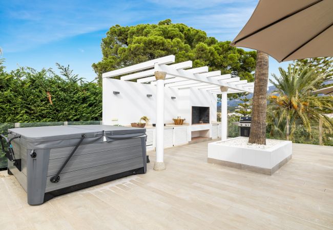Villa in Nueva andalucia - Villa Miramar Villa in Nueva andalucia - Villa Miramar