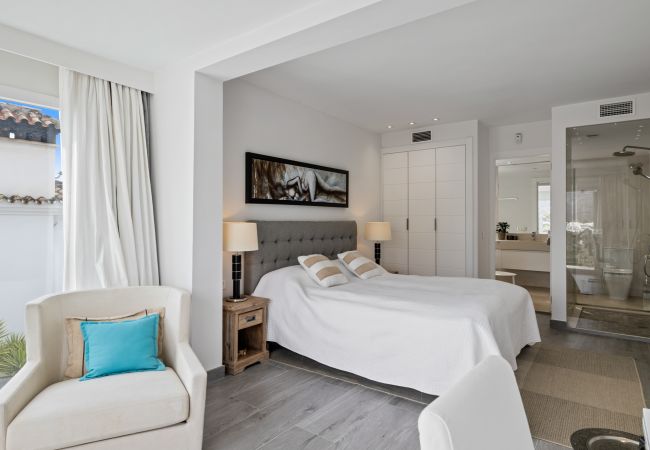 Villa in Nueva andalucia - Villa Miramar Villa in Nueva andalucia - Villa Miramar