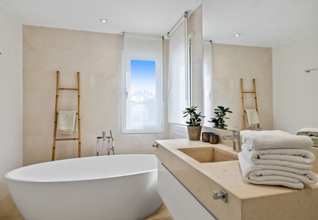 Villa in Nueva andalucia - Villa Miramar Villa in Nueva andalucia - Villa Miramar