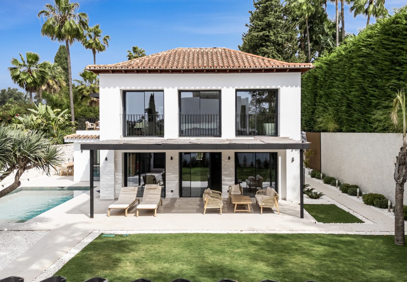 Villa in Neu-Andalusien - Villa La Perla