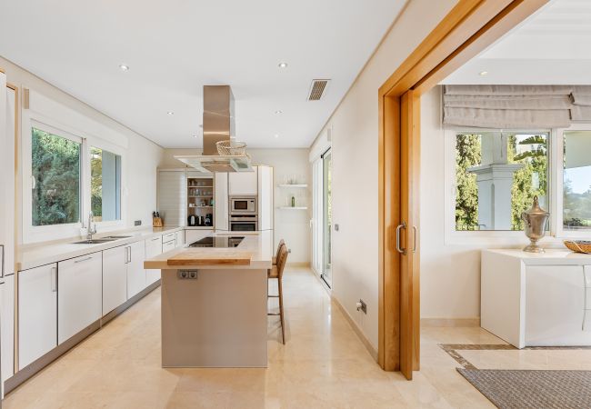 Villa in Nueva andalucia - Villa Las Brisas Villa in Nueva andalucia - Villa Las Brisas