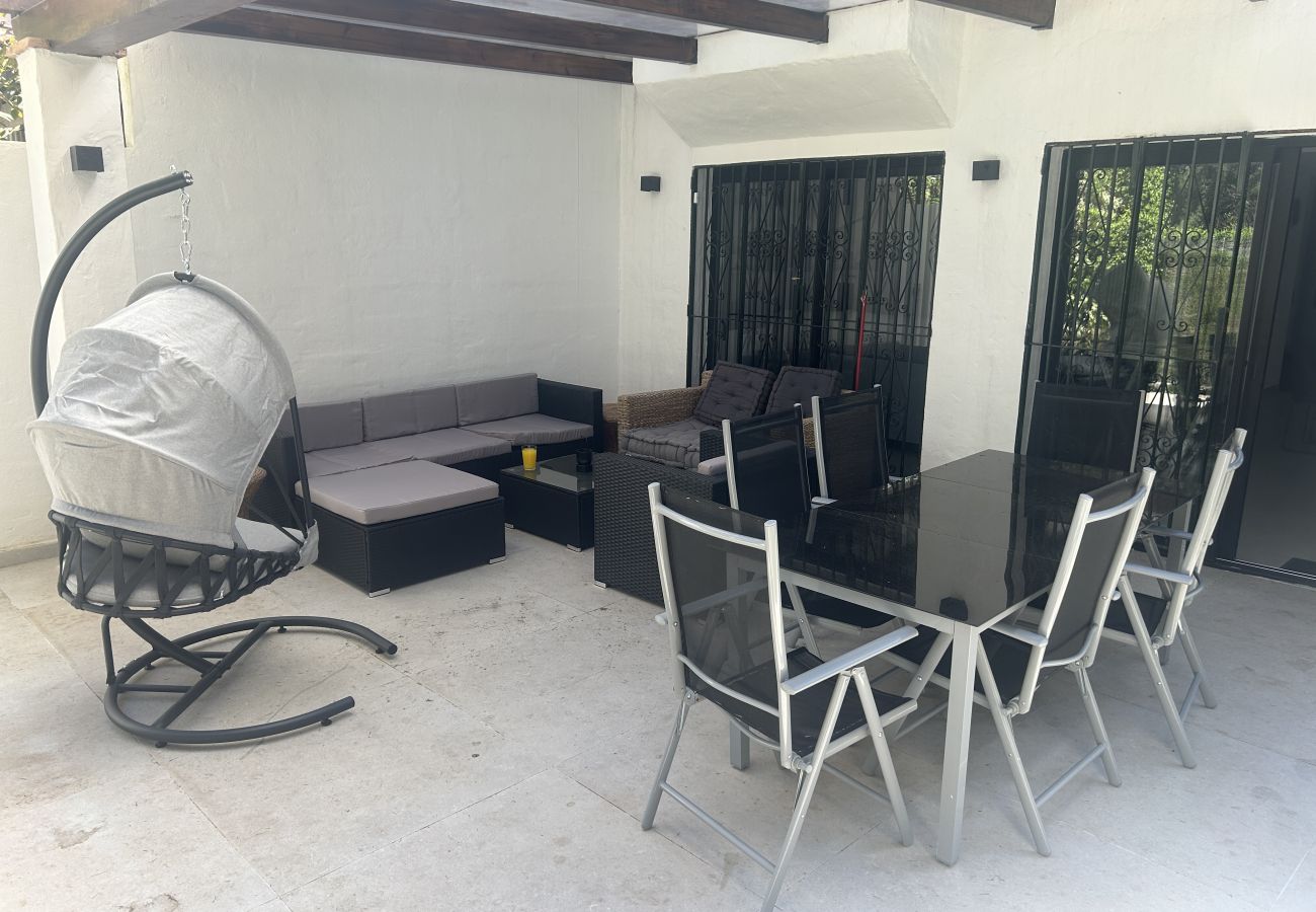 Doppelhaushälfte in Marbella - Casa Nina