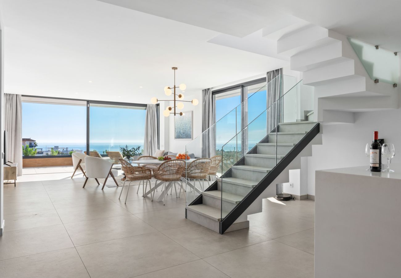 Ferienwohnung in Marbella - Cabopino Penthouse with Private Pool