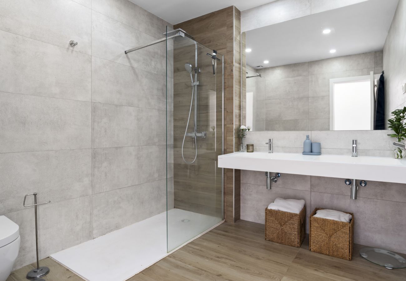 Ferienwohnung in Marbella - Cabopino Penthouse with Private Pool