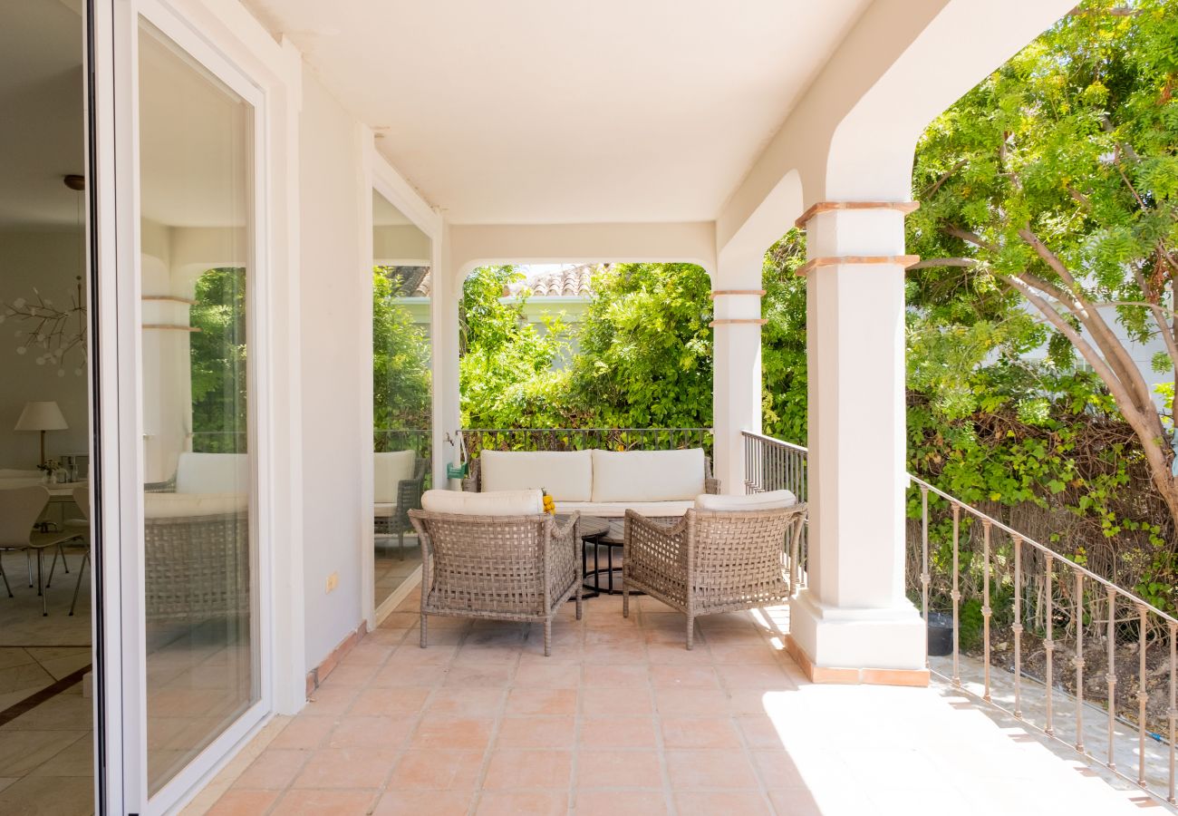 Villa in San Pedro de Alcántara - Villa Limones | Luxury Beachside Villa 