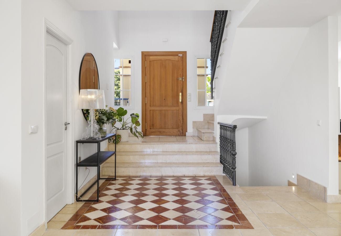 Villa in San Pedro de Alcántara - Villa Limones | Luxury Beachside Villa