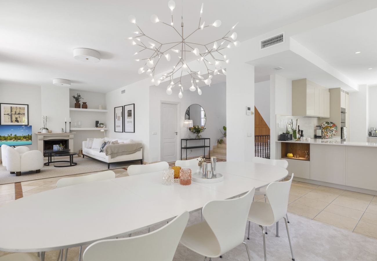 Villa in San Pedro de Alcántara - Villa Limones | Luxury Beachside Villa