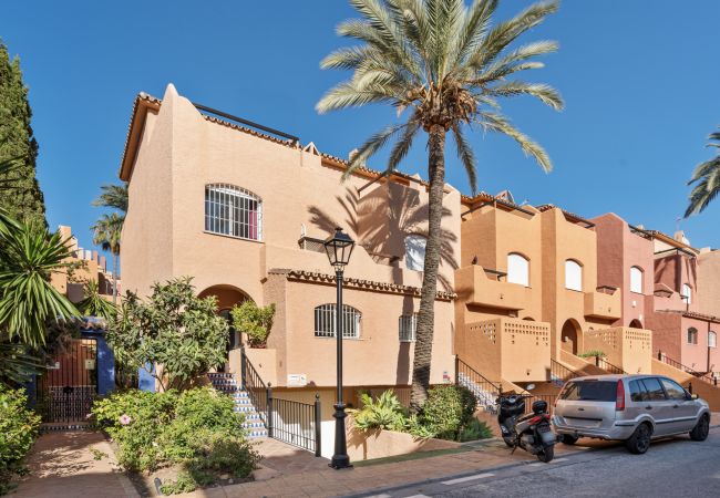 Doppelhaushälfte in Marbella - Casa Palmerial