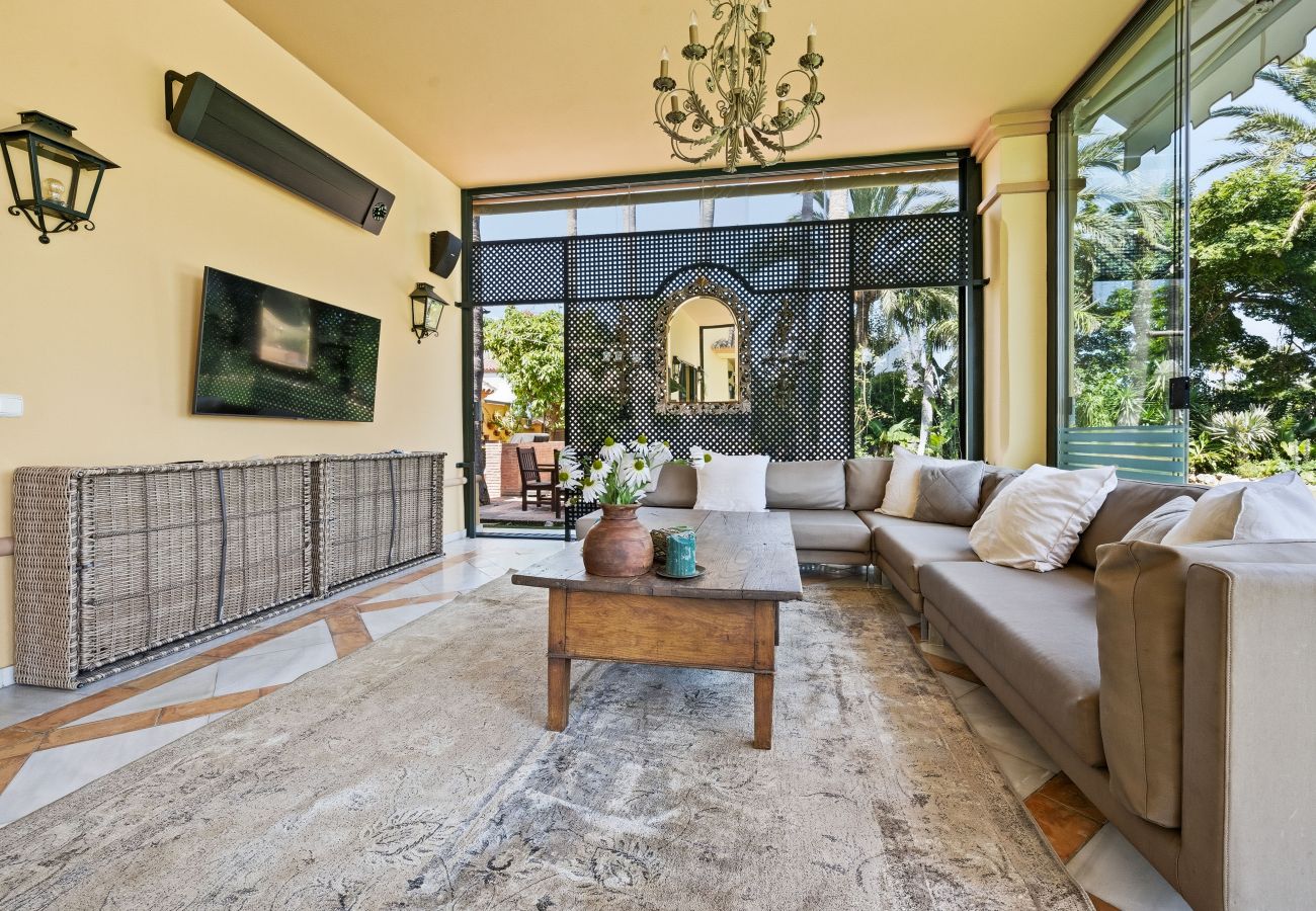 Villa in San Pedro de Alcántara - Villa Amarilla