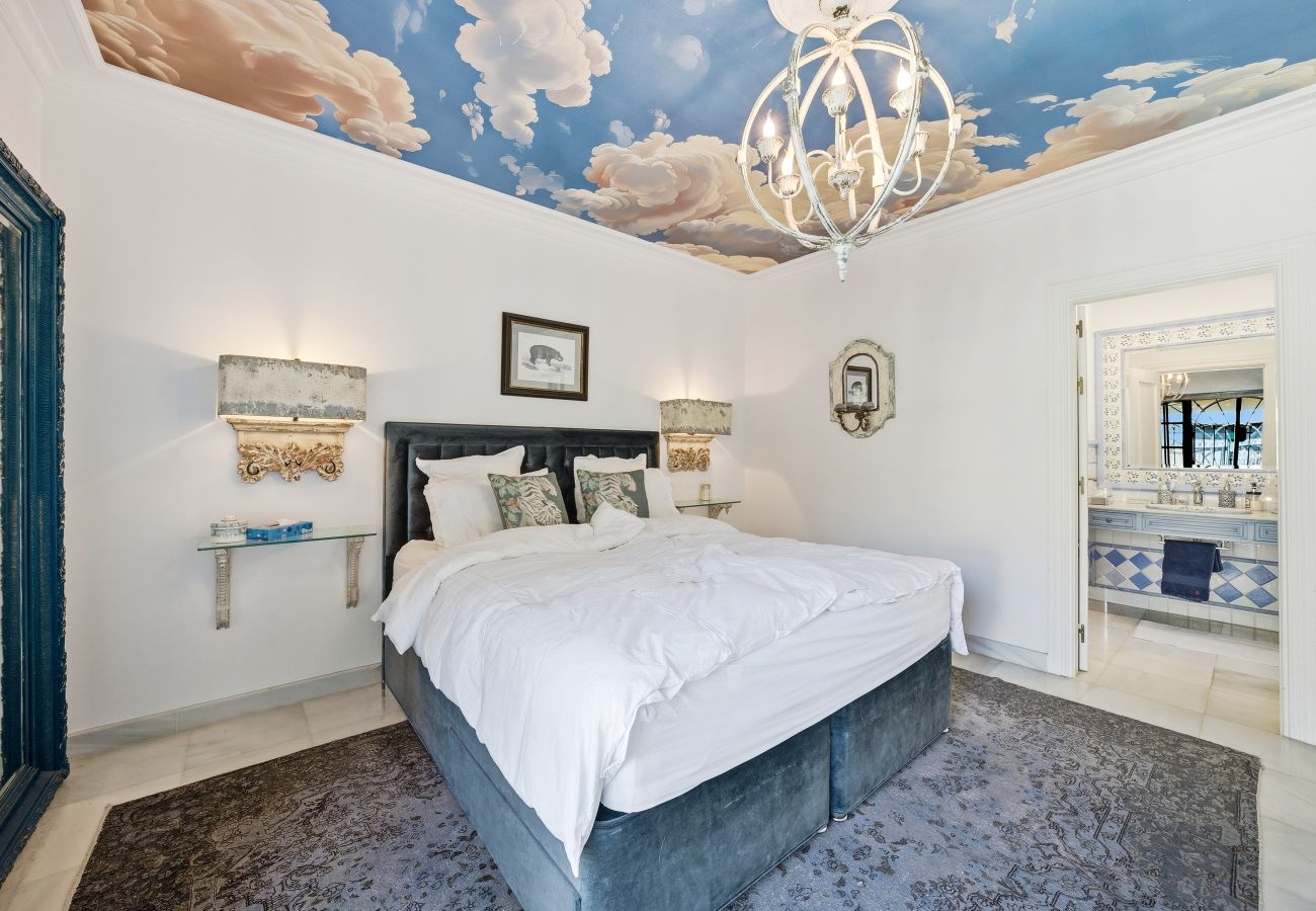 Villa in San Pedro de Alcántara - Villa Amarilla