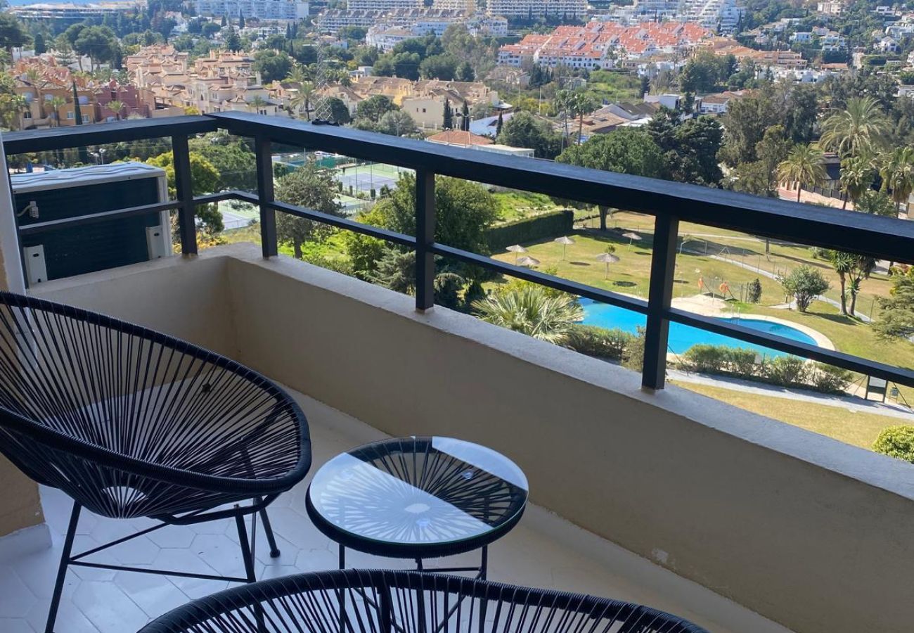 Apartamento en Nueva andalucia - Torres de Aloha