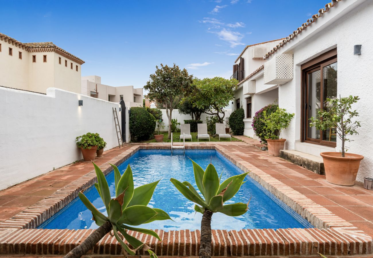 Villa en San Pedro de Alcántara - Casa Adel