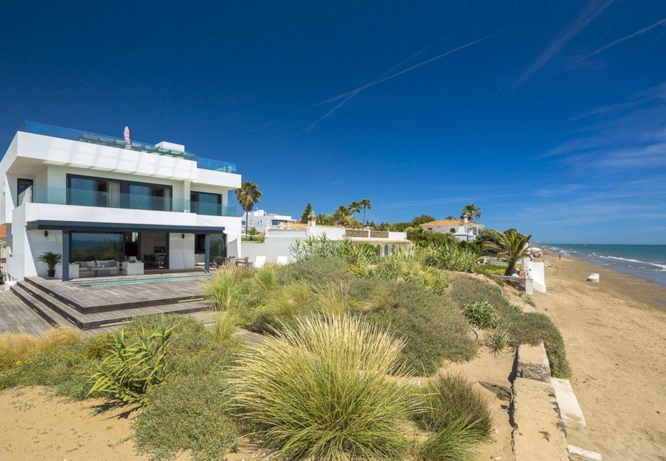 Villa en Marbella - The Beach House