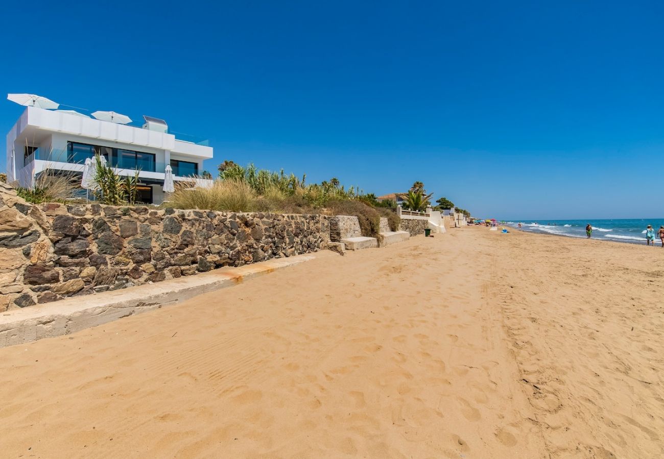 Villa en Marbella - The Beach House