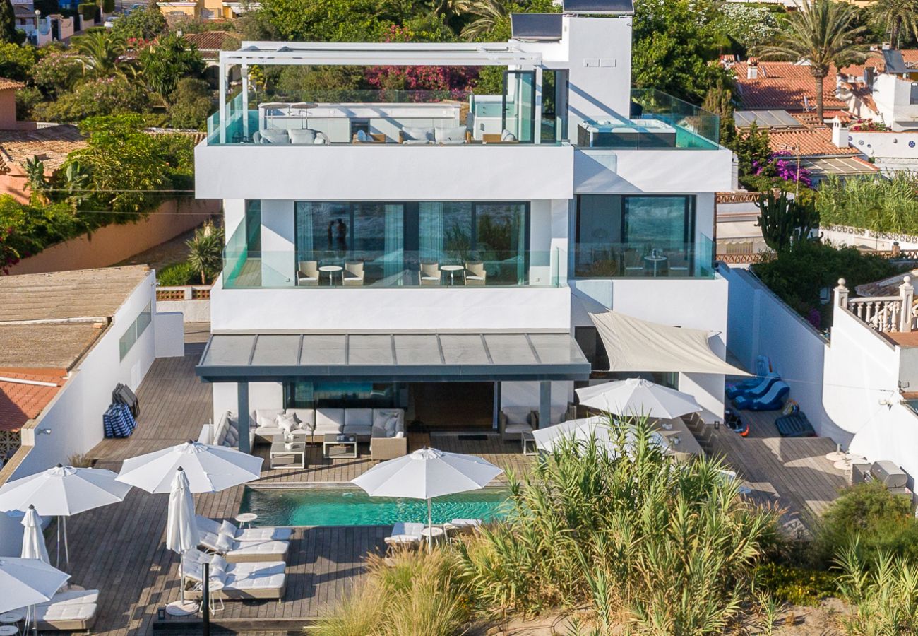 Villa en Marbella - The Beach House