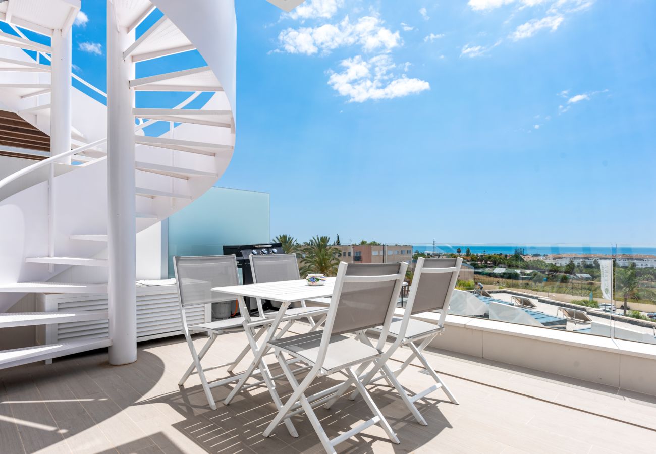 Apartamento en Estepona - Mirage Penthouse - Sea views & Jacuzzi!