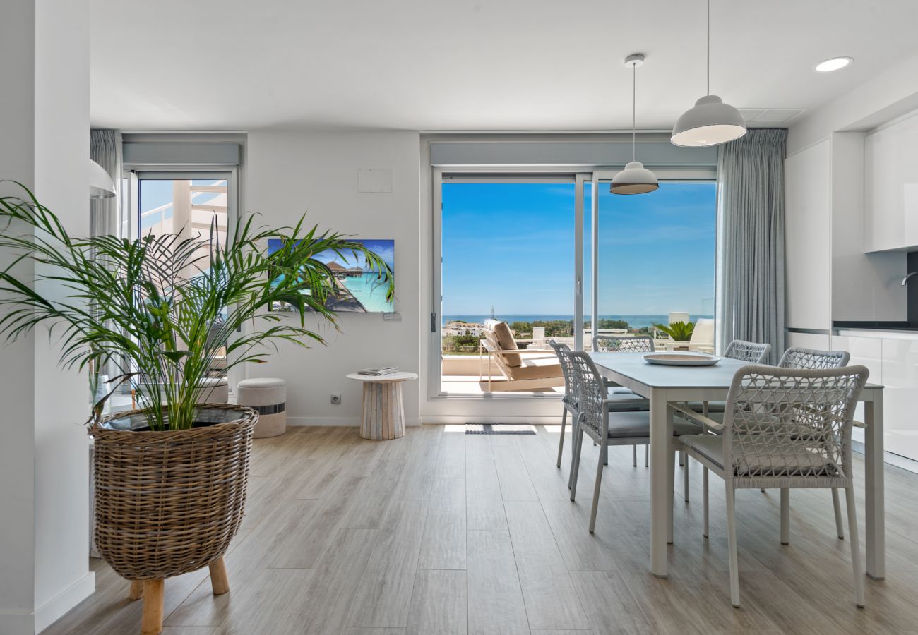 Apartamento en Estepona - Mirage Penthouse - Sea views & Jacuzzi!