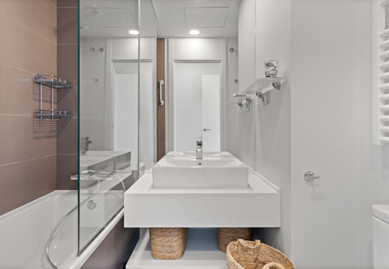 Apartamento en Estepona - Mirage Penthouse - Sea views & Jacuzzi!
