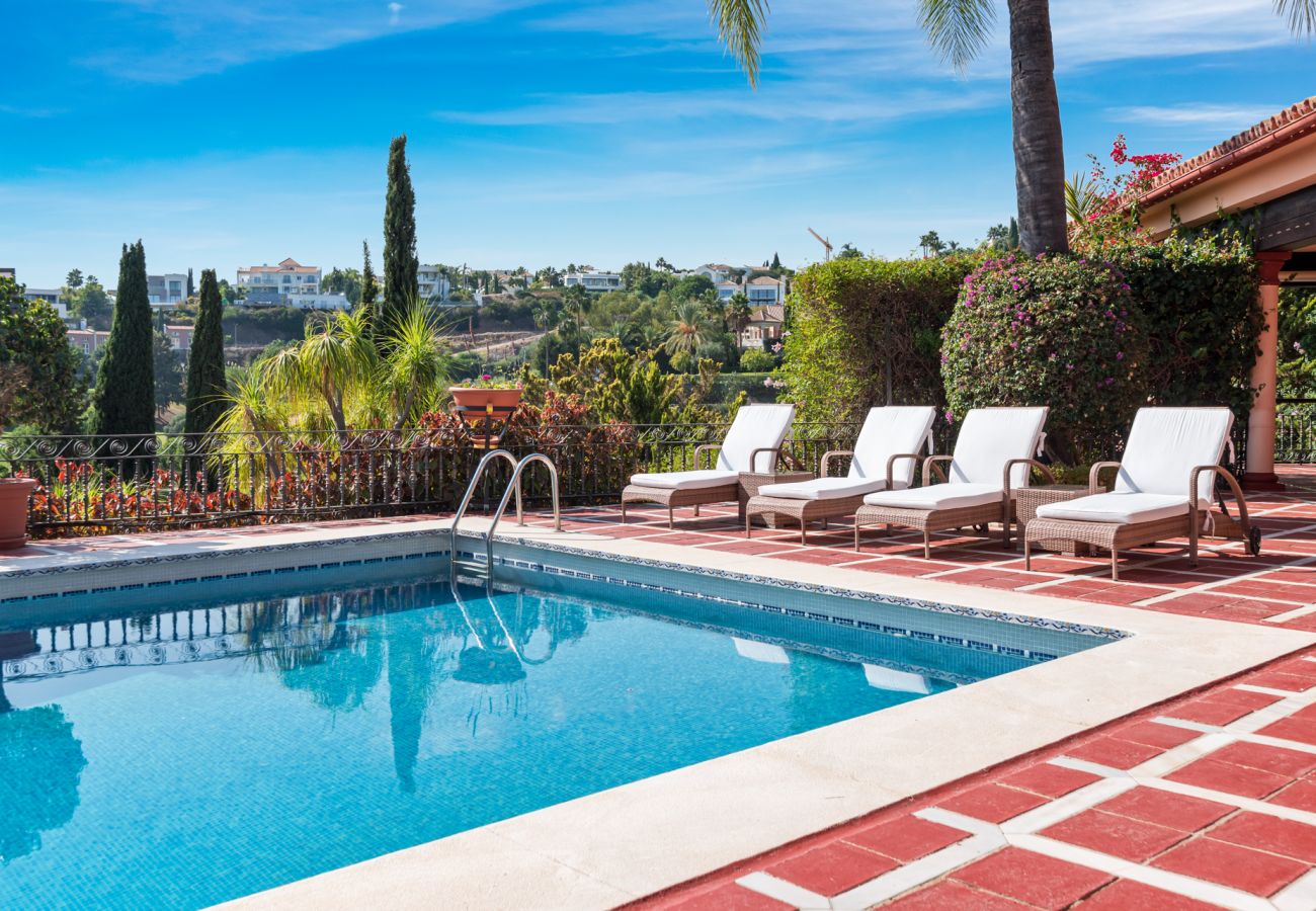 Villa en Estepona - Villa Palm Ridge