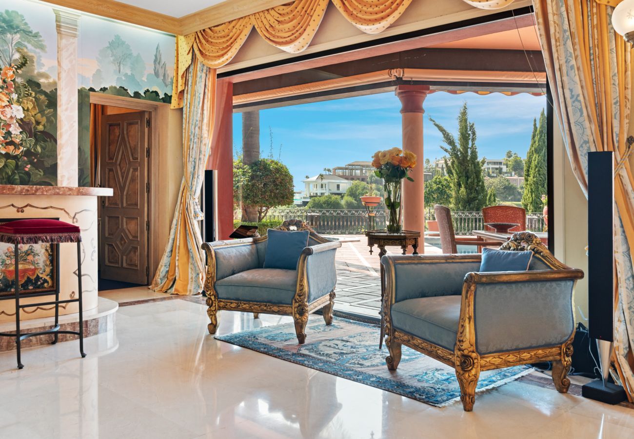 Villa en Estepona - Villa Palm Ridge