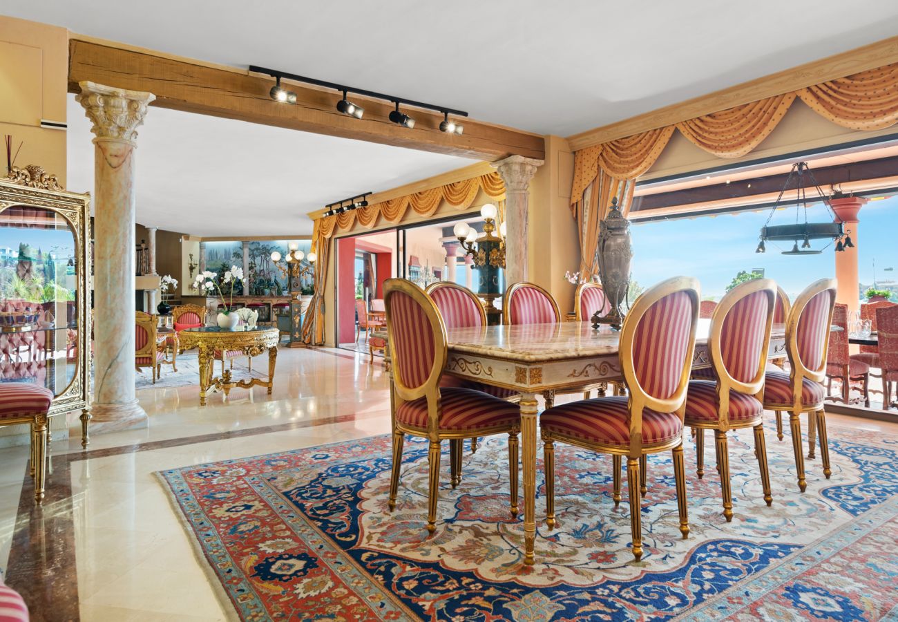 Villa en Estepona - Villa Palm Ridge