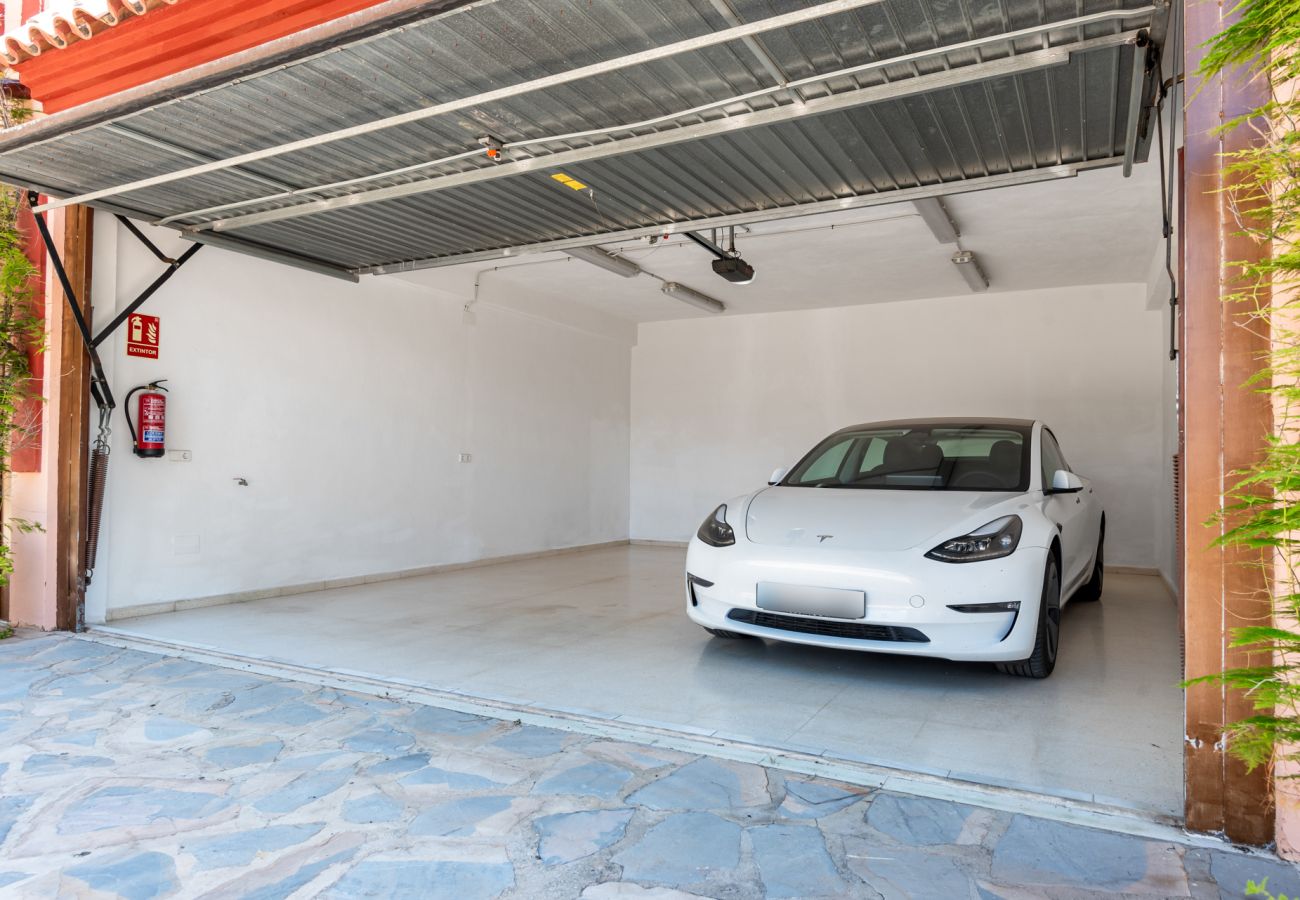 Villa en Estepona - Villa Palm Ridge