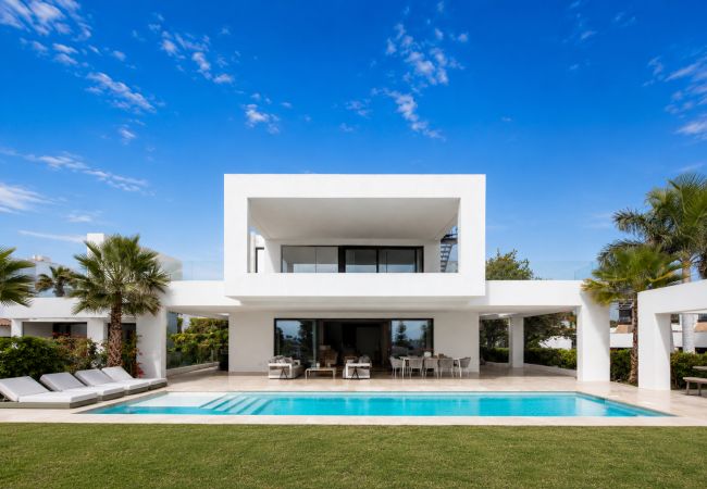 Villa en Estepona - Villa Lulu