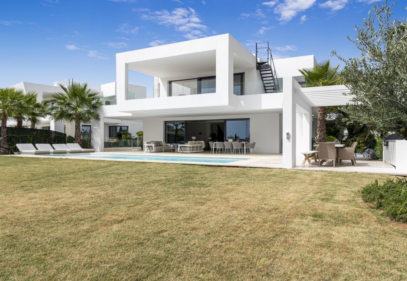 Villa en Estepona - Villa Lulu