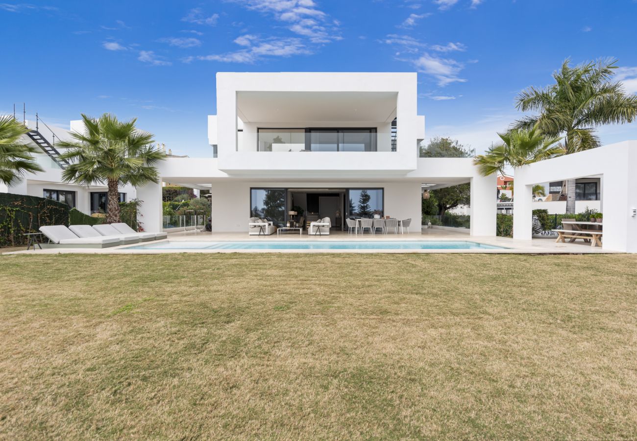 Villa en Estepona - Villa Lulu