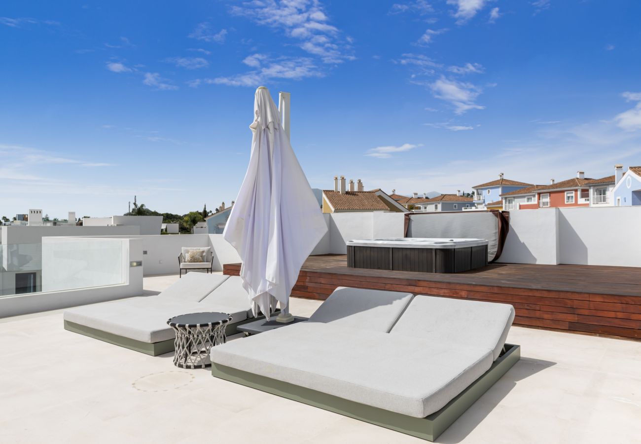 Villa en Estepona - Villa Lulu