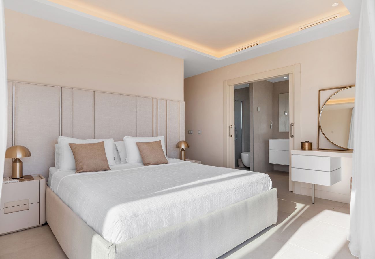 Apartamento en Estepona - Luxury Beachfront Velaya