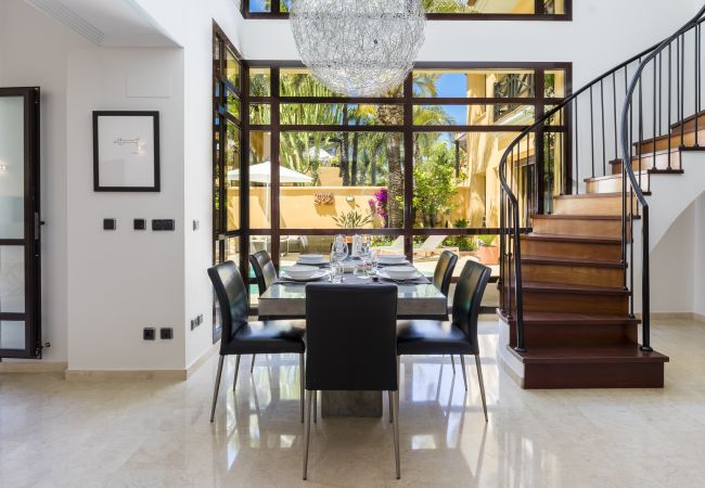 Maison mitoyenne à Marbella - Casa Bahia de Banus Maison mitoyenne à Marbella - Casa Bahia de Banus
