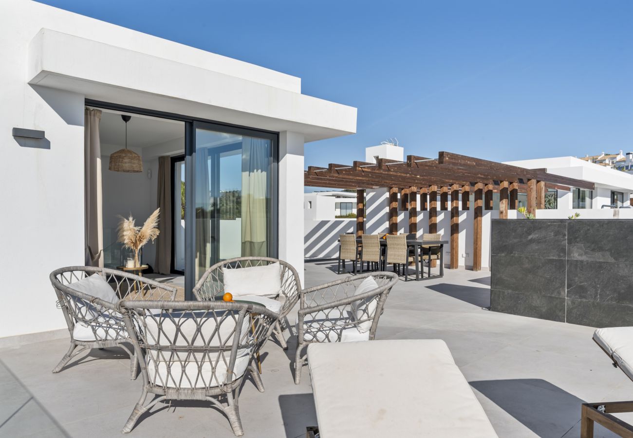 Appartement à Marbella - Cabopino Penthouse with Private Pool