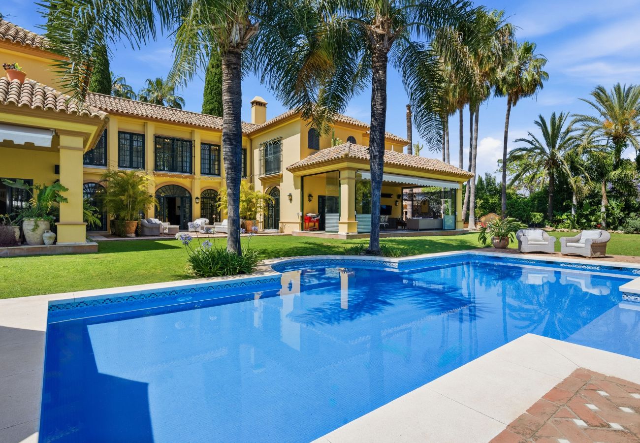 Villa à San Pedro de Alcántara - Villa Amarilla