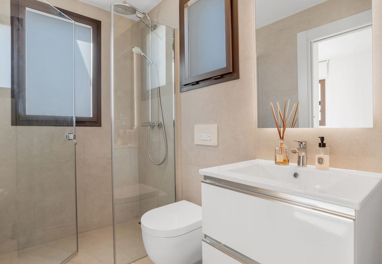 Appartement à Estepona - Luxury Beachfront Velaya