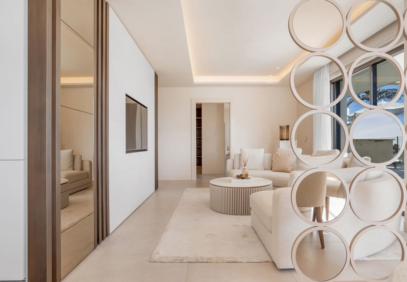 Appartement à Estepona - Luxury Beachfront Velaya