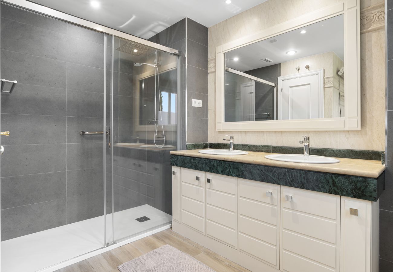 Appartement à Estepona - Selwo Hills