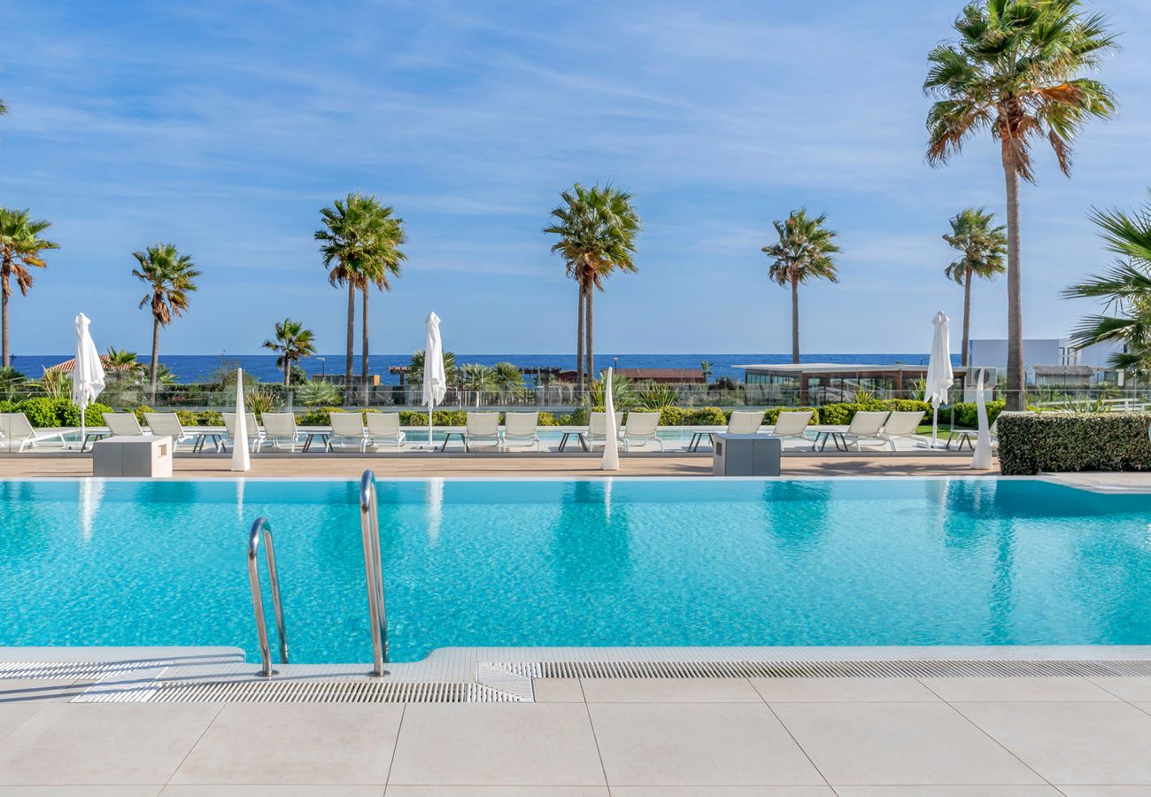 Appartement à Estepona - Luxury Beachfront Velaya