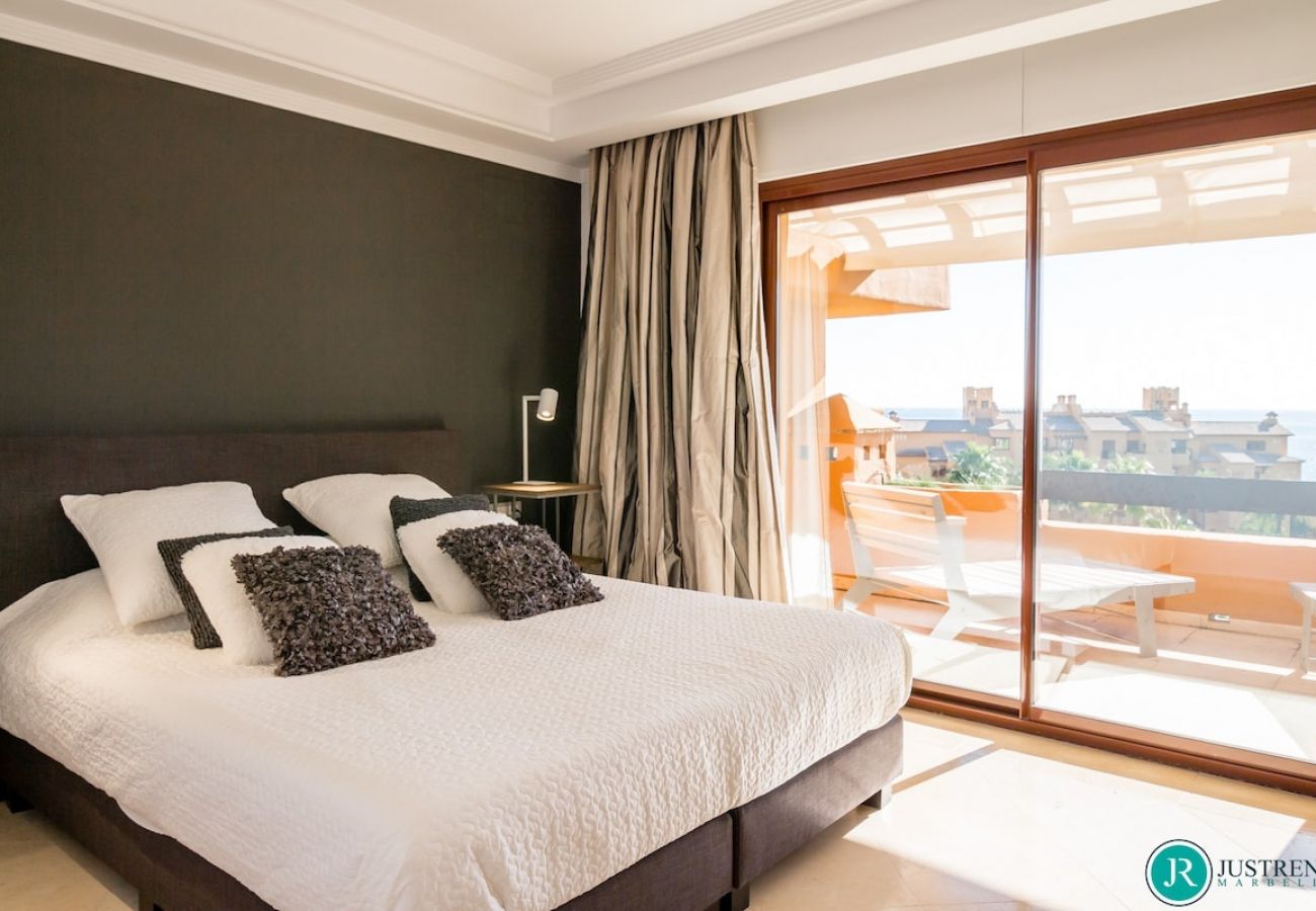 Apartment in Estepona - Penthouse Granados del Mar